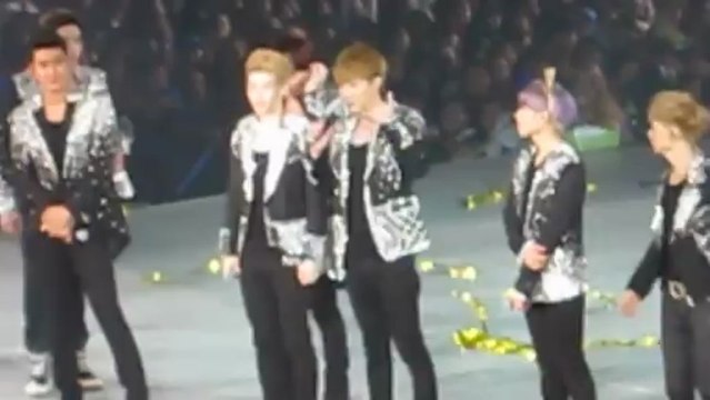 2013.07.06 SS5 Singapore: Zhou Mi and Henry pre-encore ment [HD]