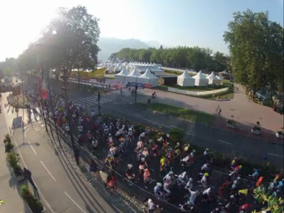 L'Etape du Tour Annecy-Semnoz - Départ en time lapse