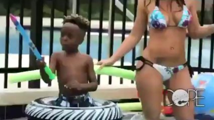 OÙ VA LE MONDE :  UN PAUVRE GAMIN INITIÉ AU RAP-SEXE.