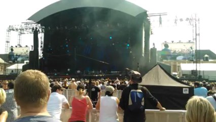 Mike + The Mechanics "Over my shoulder"