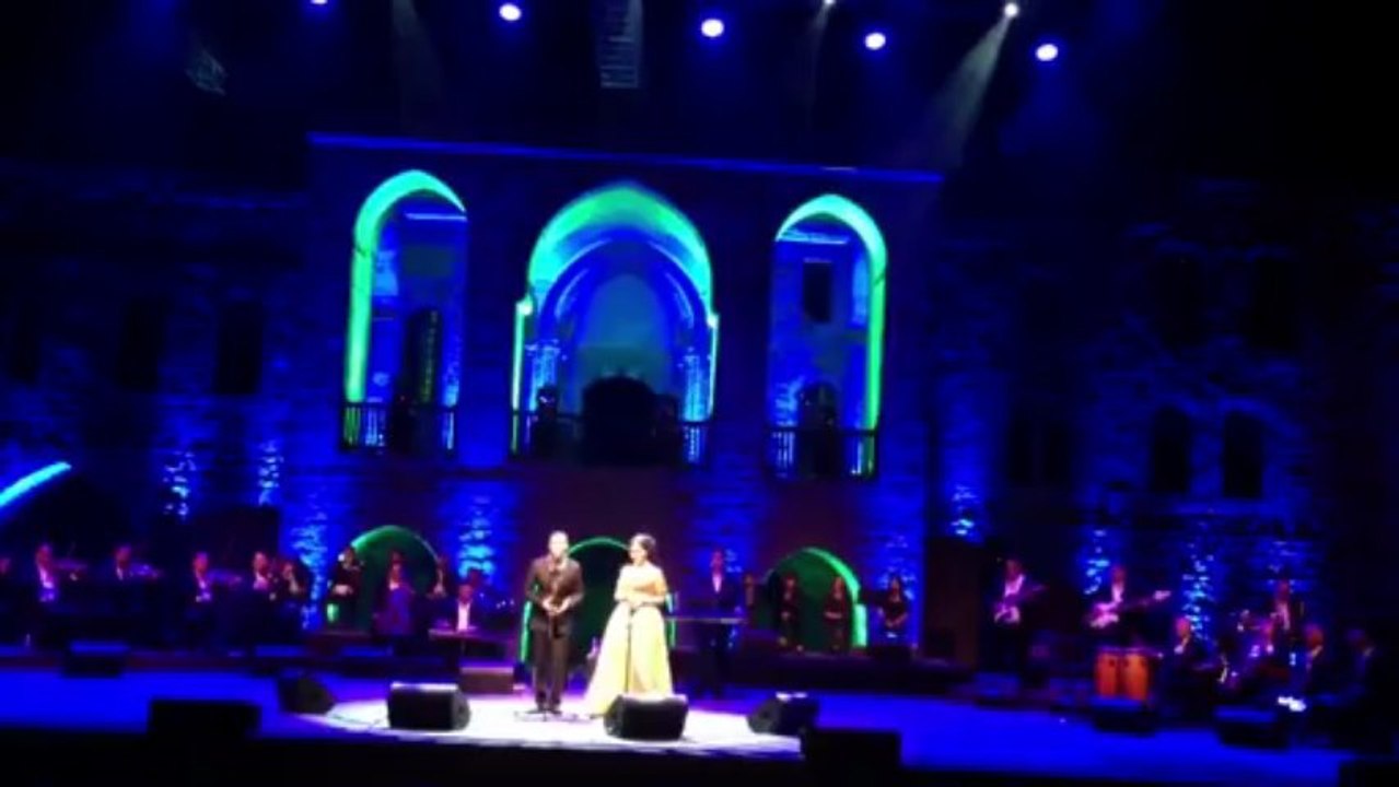 كاظم الساهر ونور عرقسوسي-زيديني عشقا_مهرجان بيت الدين 2013