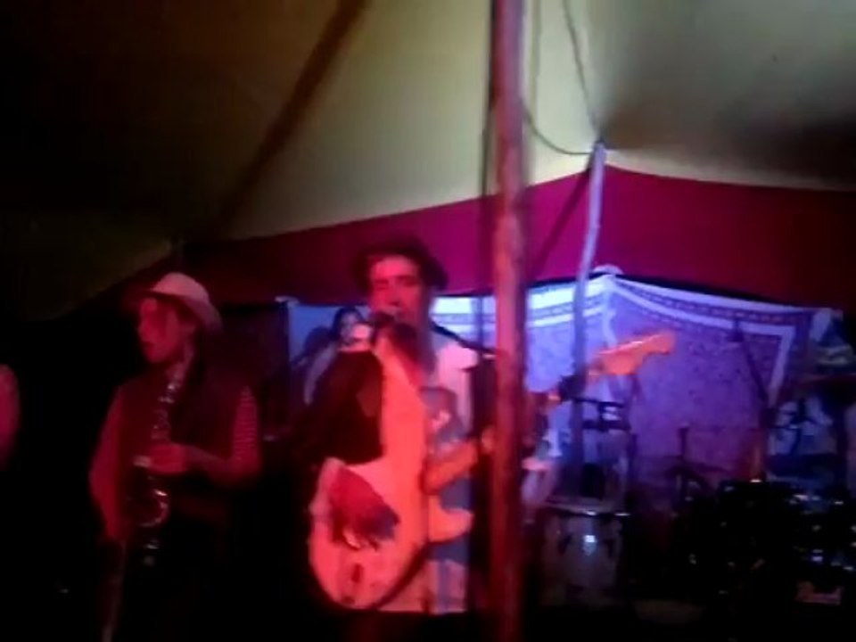 Raggumbians - Saloon - Festivalino les Douzilles - Swiss 2013