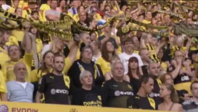 BVB stellt Aubameyang und Sokratis den Fans vor