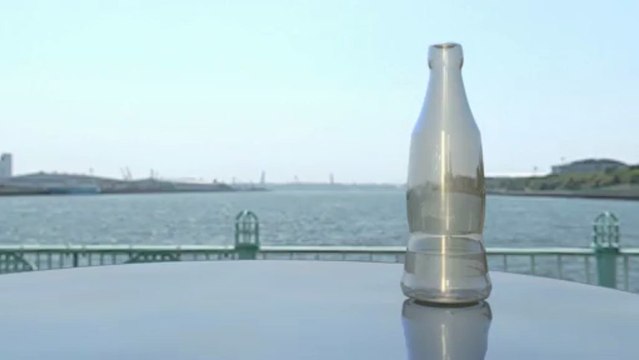 Bouteille qui fond - cinema 4D