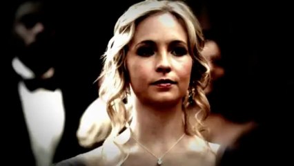 ♥ Klaroline & Delena It Happens In A Blink ♥ (1x14)