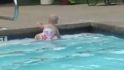 Yaşıtları zar zor yürümeye çalışırken o havuzda farklı stillerde yüzüyor.sesliafacanlar,sesliafacanlar.com.www.sesliafacanlar.com,sesliafacanlar.net,sesliafacanlar.org