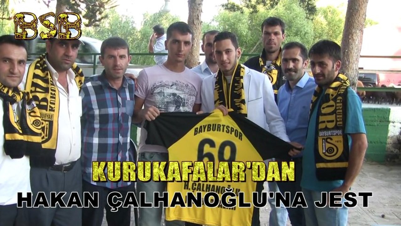Kurukafalar'dan Hakan Çalhanoğlu'na Jest