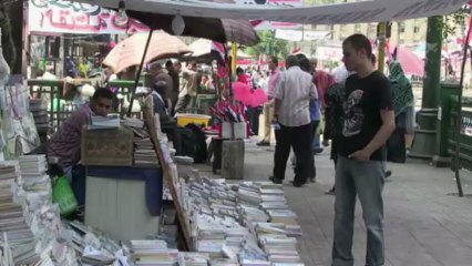 Anti-Morsi protestors remain in Tahrir