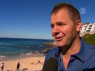 Огромный кит ударил сёрфера хвостом