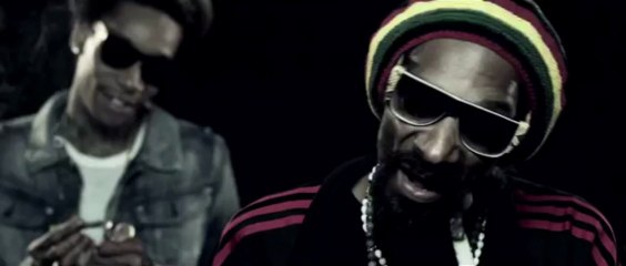 Snoop Dogg _ Wiz Khalifa French Inhale