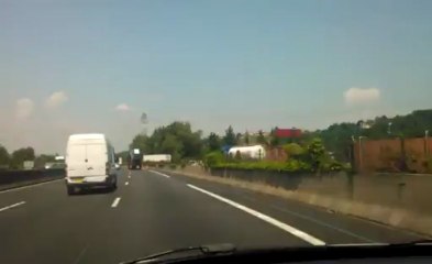 Chasse-sur-Rhône : le CD4 coupé après une collision entre un camion et une fourgonnette