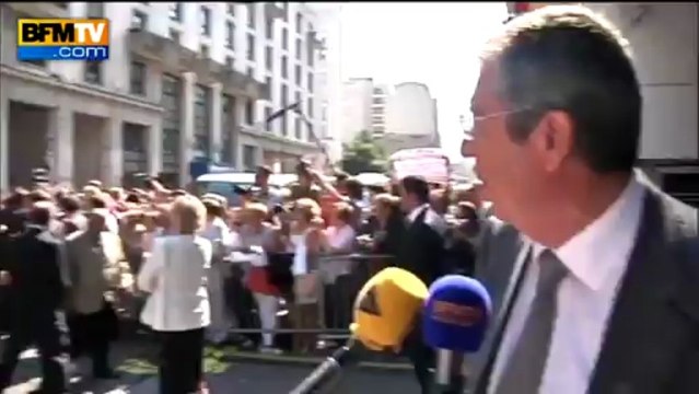 François Fillon arrive à l'UMP sous les cris de Nicolas, Nicolas - 09/07