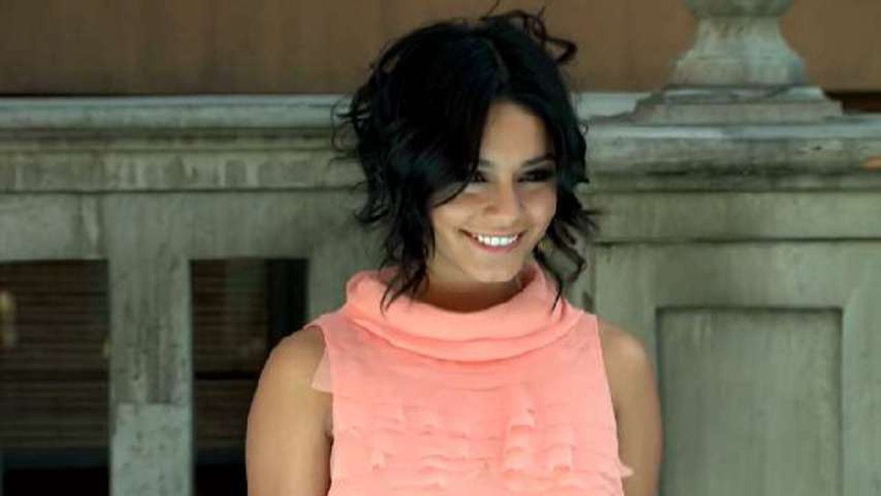 Vanessa Hudgens Strips for New Movie