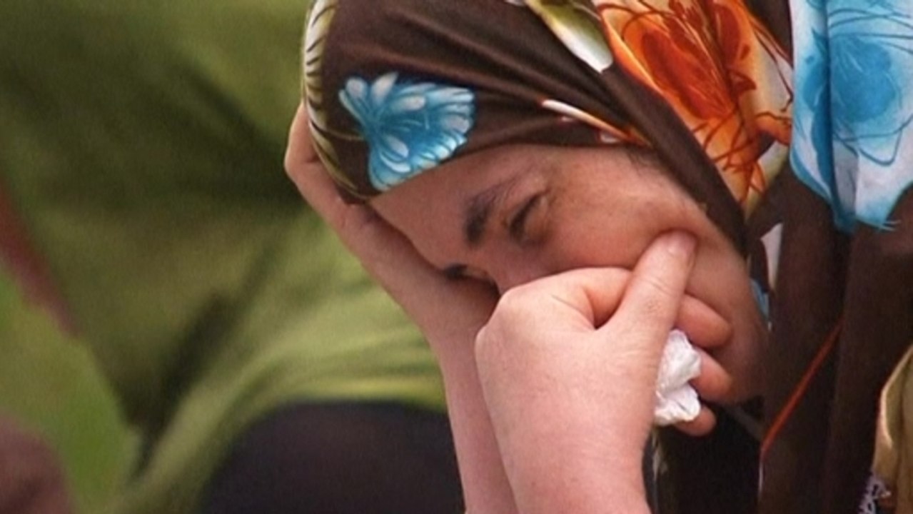 Bosnians rebury remains of 400 Srebrenica massacre victims