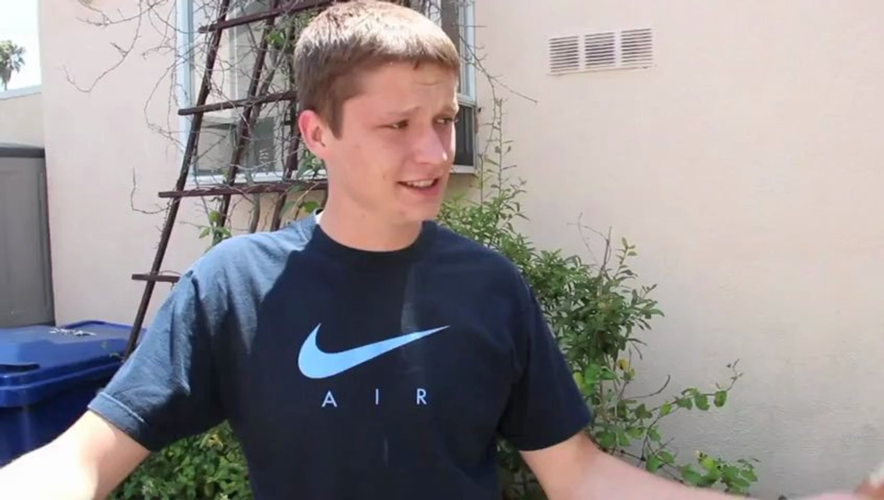 Trevor vs. The Gate (GamerShore Sneak Peek)