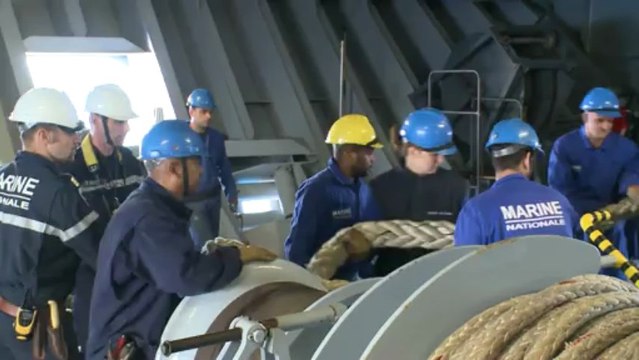 Le SM Desveaux, manoeuvrier à bord du BPC Mistral