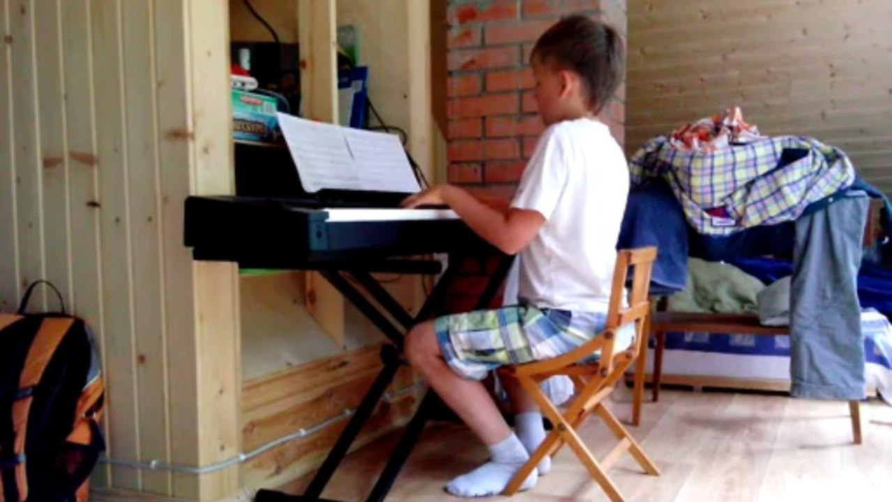 Prestigio MultiPhone 4055 DUO, тест камеры - музыка