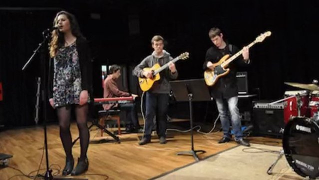 Anik Singal's Future Of Wealth Video Review | anik singal products