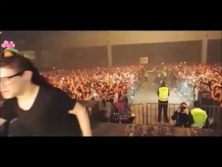 skrillex gets knocked out at Mexico Gig! OUCH! HD 2013