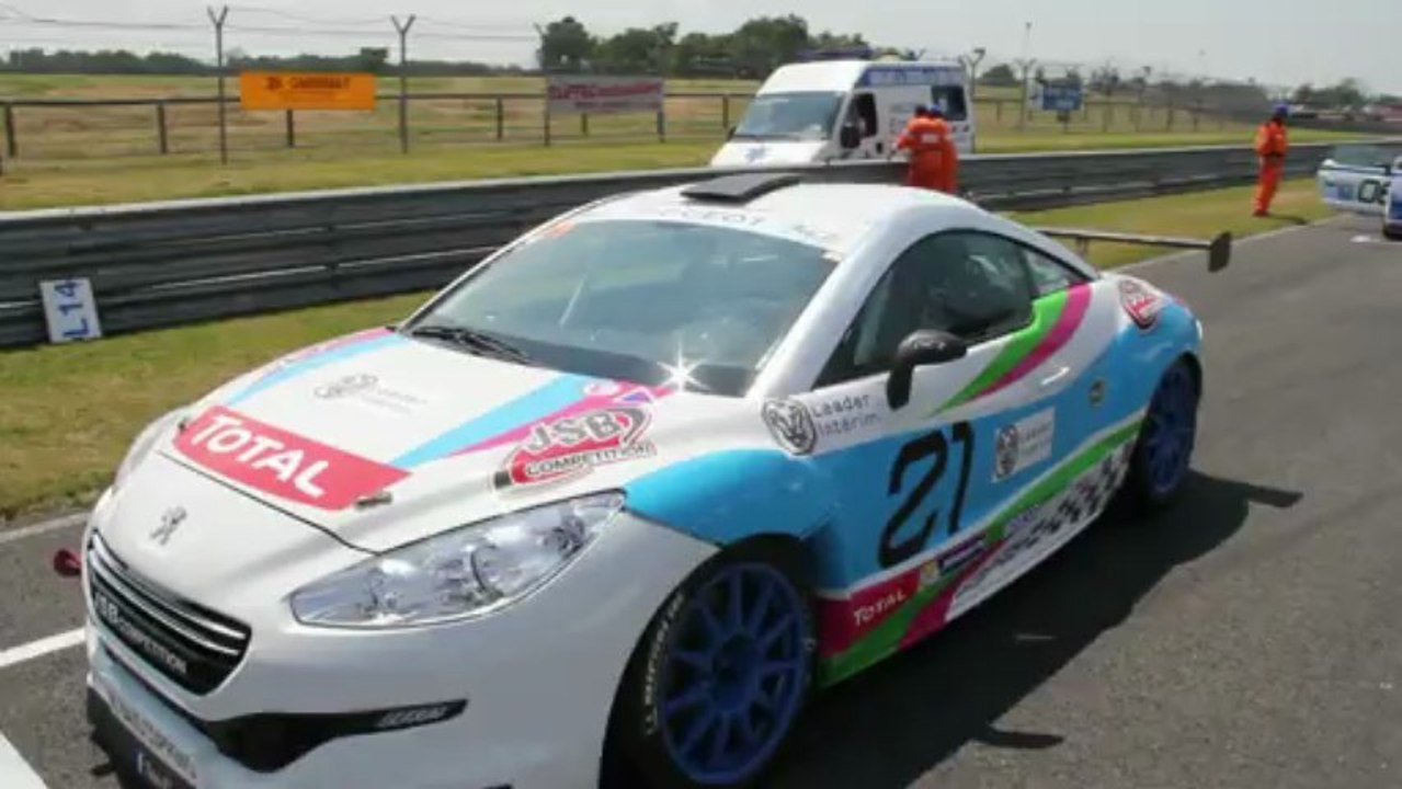 Peugeot RCZ Racing Cup Val de Vienne