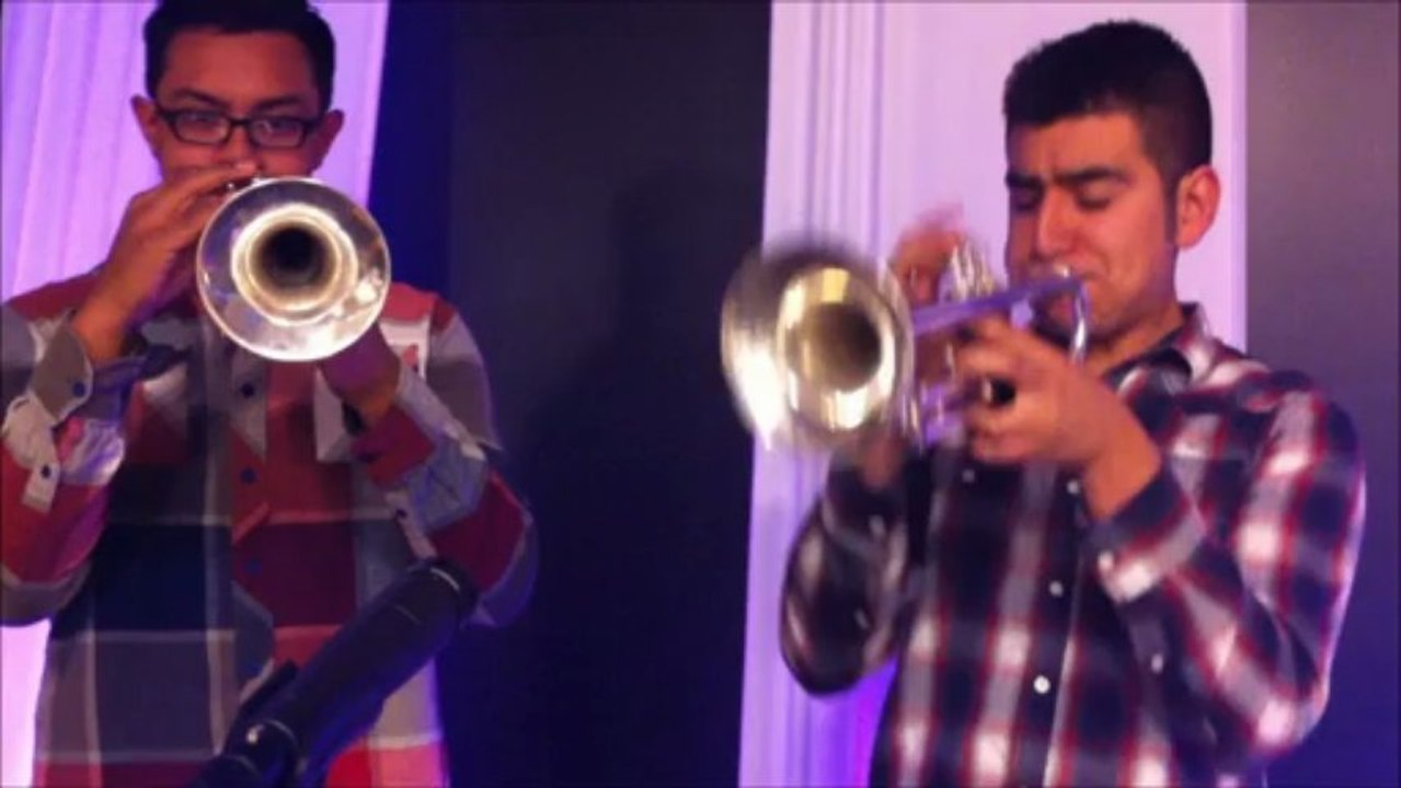 Grande y Fuerte Aviamiento  Cover