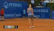 Flavia Pennetta innervosita da alcuni spettatori nel WTA di Palermo