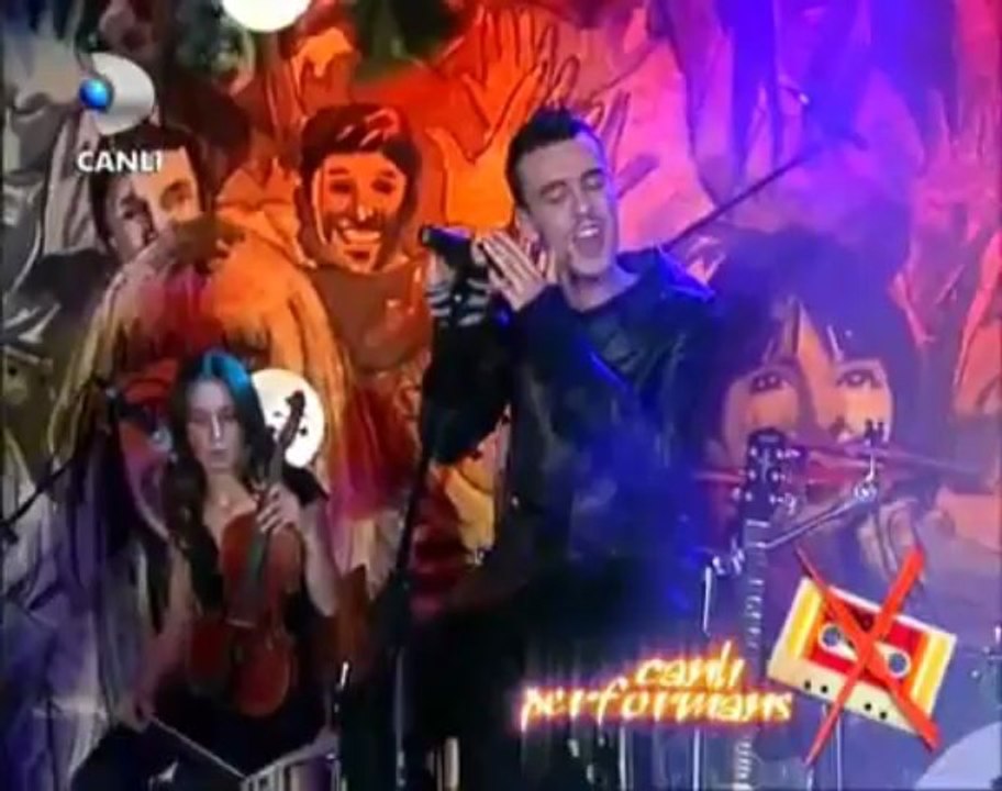 Cem Adrian - Odam kirectir benim (canli)