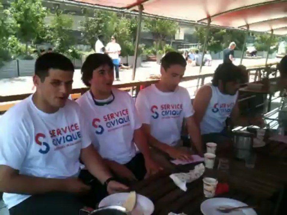 #14juillet #Servicecivique > Répétition du chant des partisans