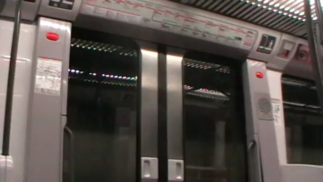 MPL75 : Voyage entre les stations Vaulx en Velin La Soie et Laurent Bonnevay sur la ligne A du métro de Lyon