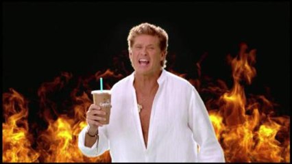David Hasselhoff chante "Thirsty for Love"... pour une pub