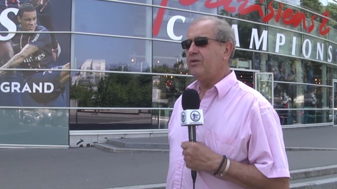 PSG : les supporters réagissent au départ de Leonardo