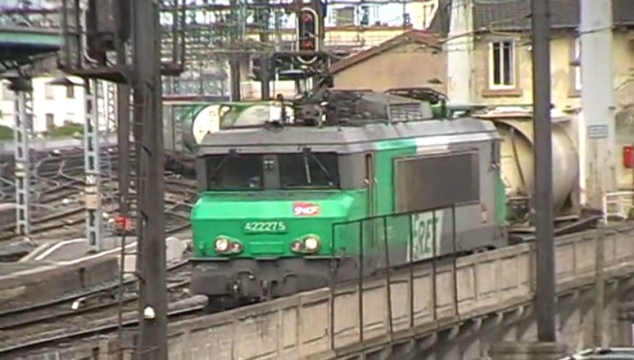 BB22200 Livrée Fret : Passage à la gare de Lyon Perrache