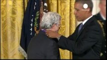 Obama entrega las medallas de las Humanidades y las Artes