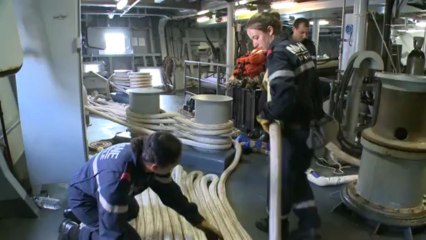 Portrait du quartier-maitre Guet, détecteur guerre électronique, sur la Frégate de défense anti-aérienne : Forbin