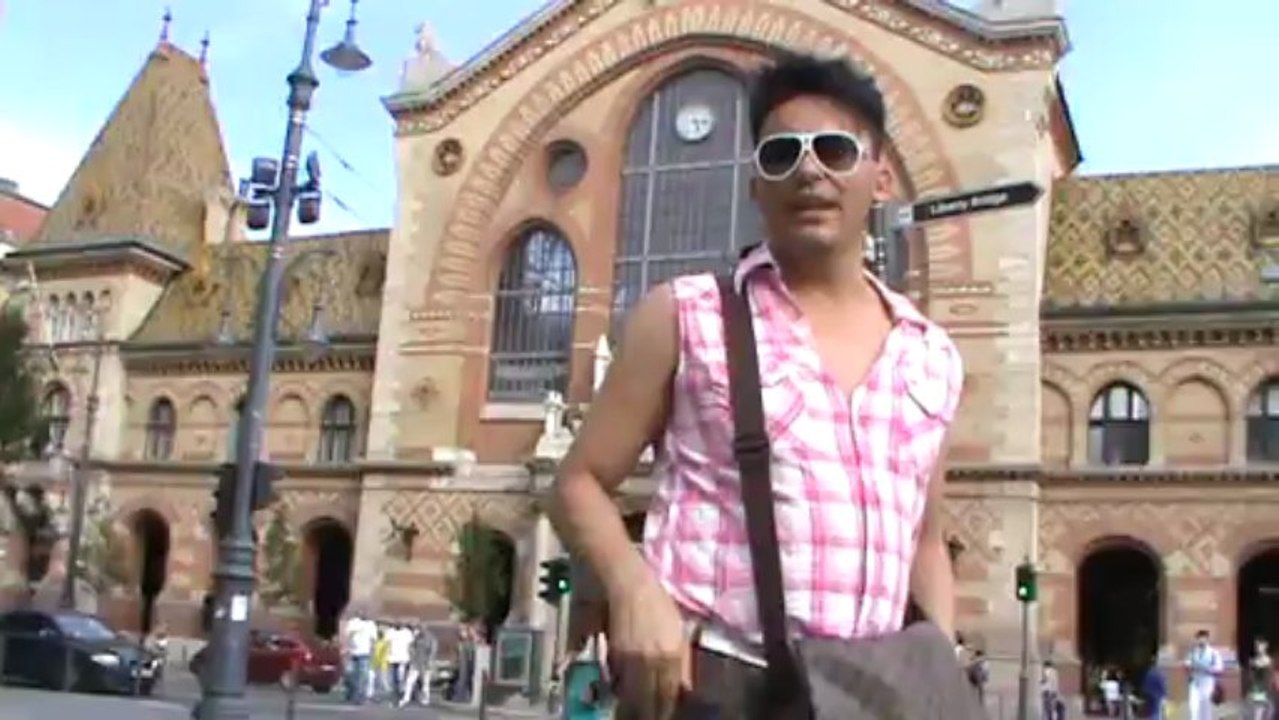 Budapest Platz Markthallen in Budapest  Markthallen Donaukreuzfahrt mit TUI Allegra