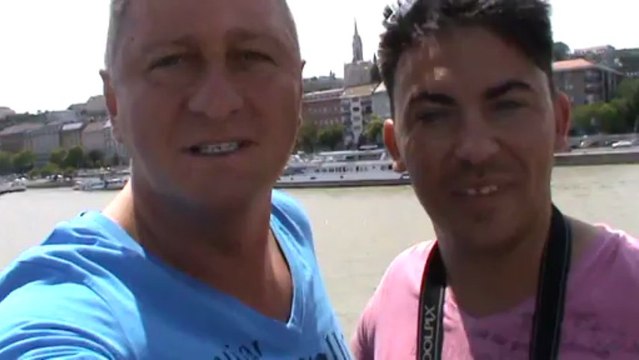 Donaukreuzfahrt mit der TUI Allegra Passau - Wien - Budapest - Bratislava - Linz -Passau Onlinebuchung @ kreuzfahrt4you.de/tui_flusskreuzfahrten im Reisebüro Fella Hammelburg Tel. 09732-2600 Email info@fella.de TUI Flusskreuzfahrten TUI mit e