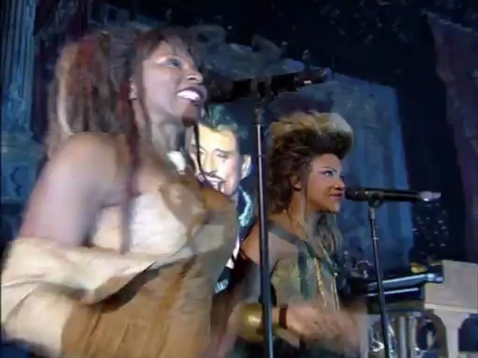 Johnny Hallyday feat Laura Pausini "La Loi Du Silence" - Flashback Tour (DVD 2)