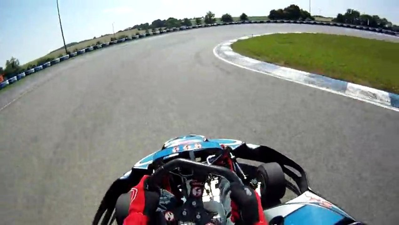 Session karting 9 Juillet 2013 circuit d'Aunay les Bois (Essay)
