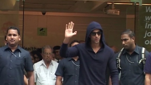 Hrithik Roshan Discharged From Hinduja Hospital