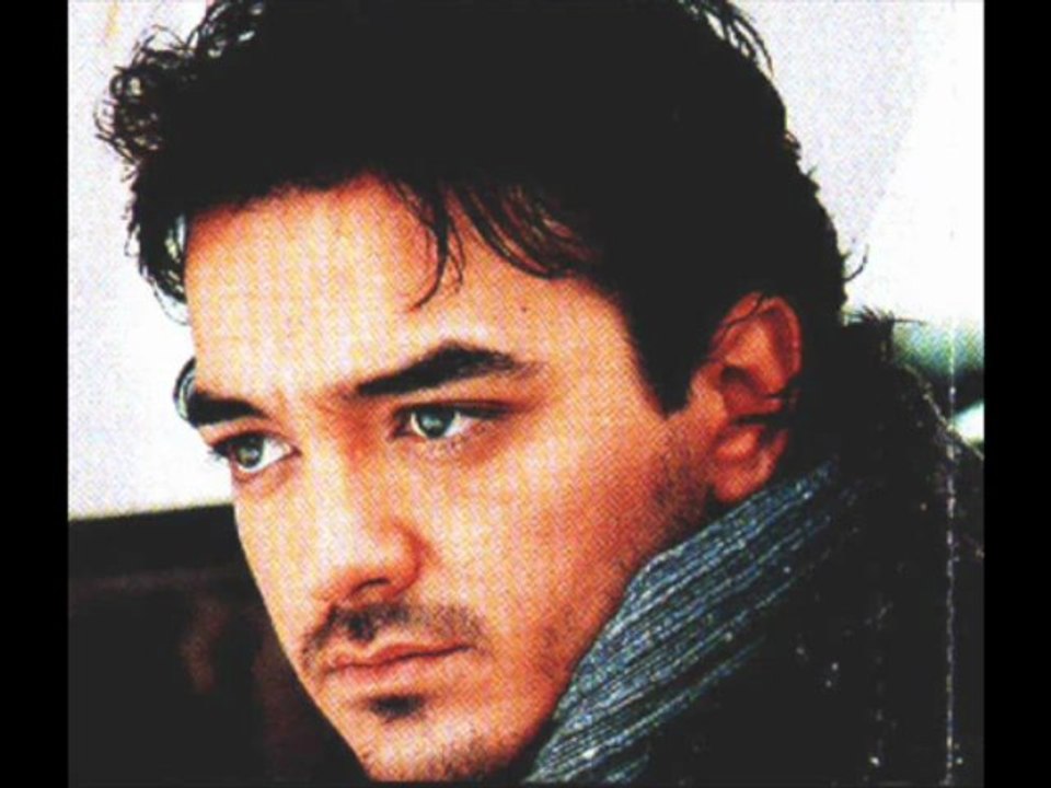 Kurusa Fidanım Güllerim Solsa - Orhan Ölmez