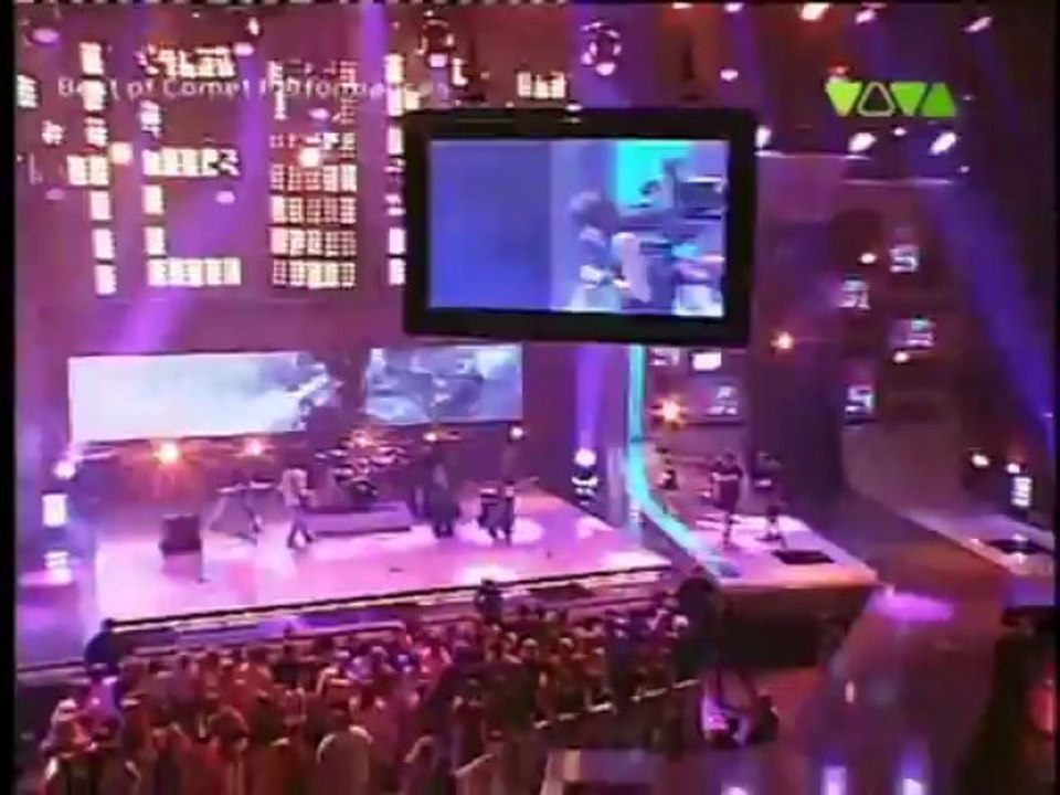 WWW.SESLİGİRGİR.COM - SESLİGİRGİR- Nena   Irgendwie Irgendwo Irgendwann (live) bei VIVA Comet 2003