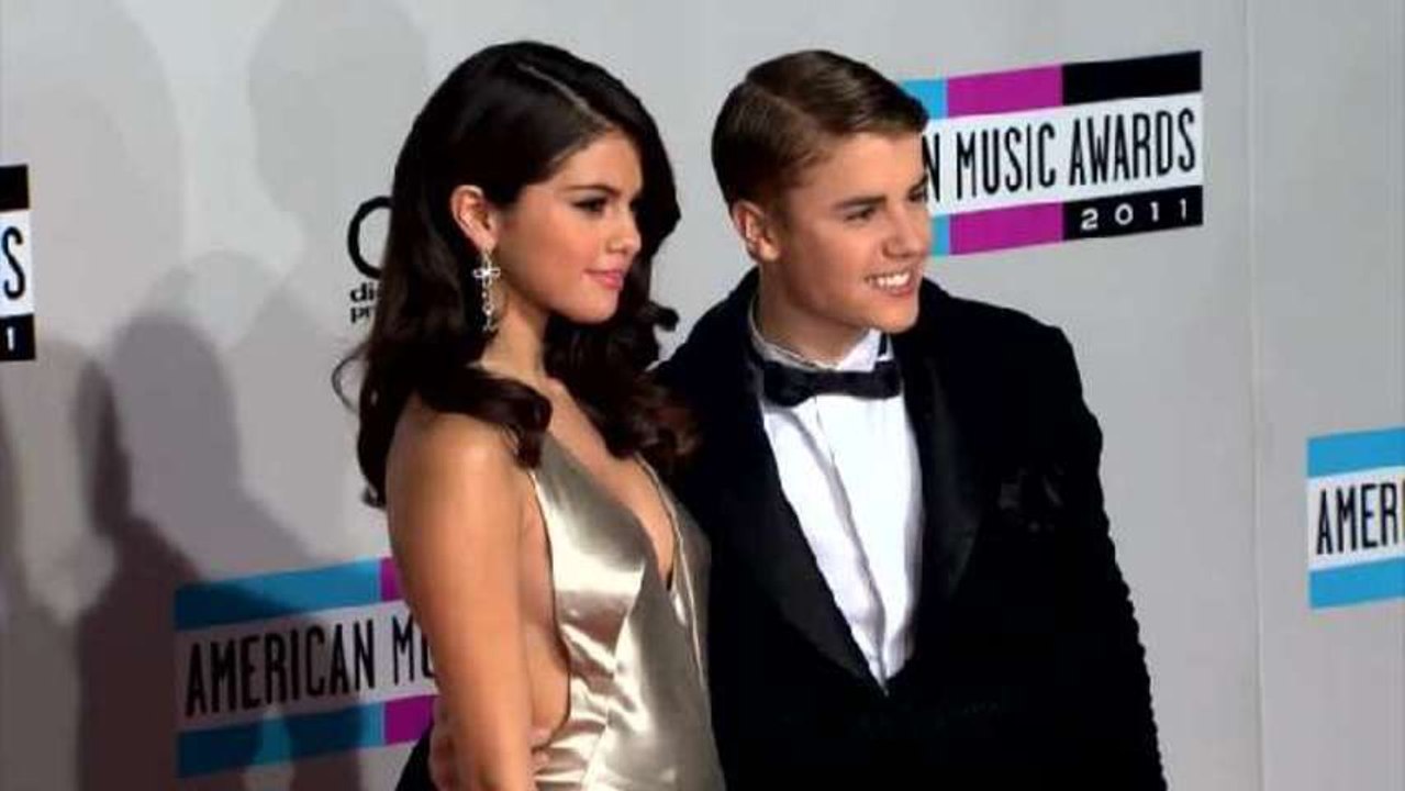 Selena Gomez Takes Justin Bieber Back