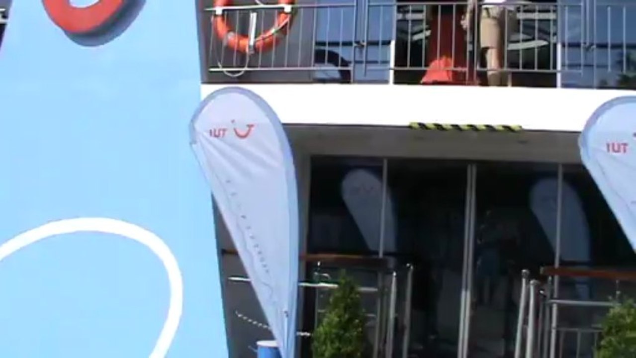 TUI Melodia von aussen TUI Melodia Flusskreuzfahrtschiff TUI FlussGenuss