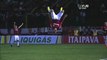 Maurides, le joueur brésilien se blesse en célébrant son premier but au football