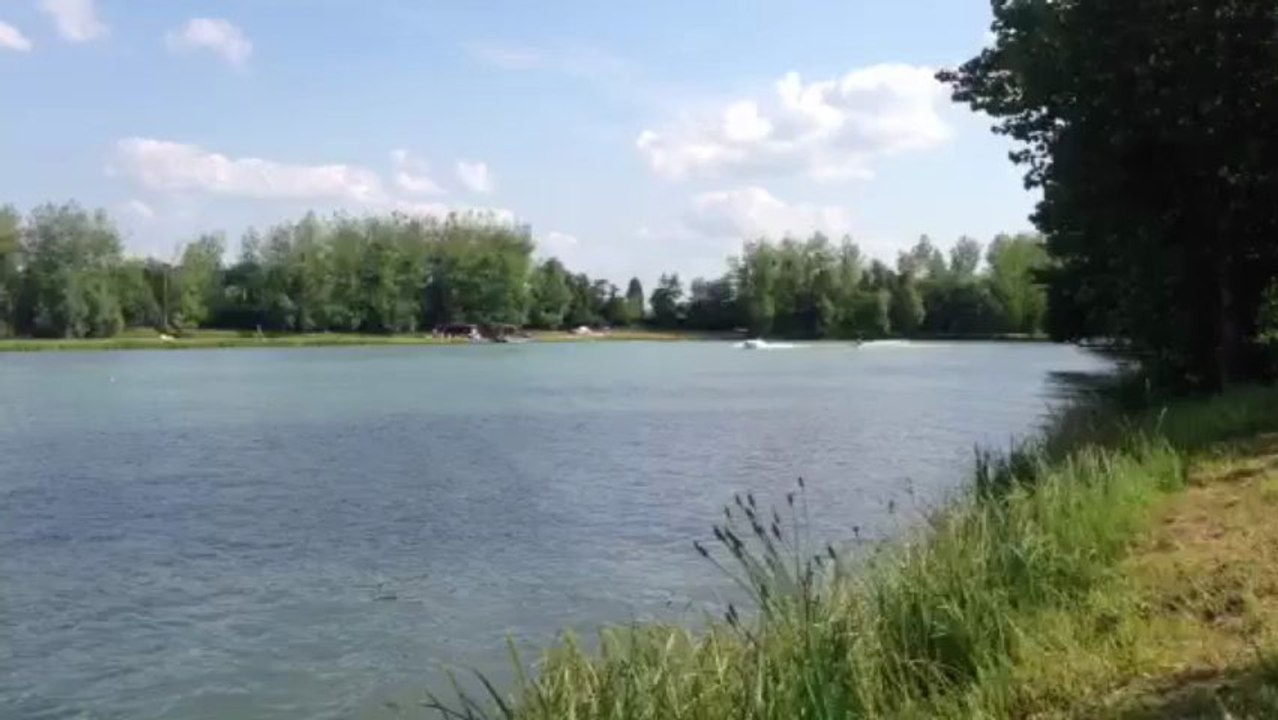 saut à 54,00 m par Arnaud DELACOUR lors des championnats de Ligue IDF