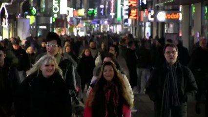 Dilagha Surood - Inja Watanam Nist [Official Video]