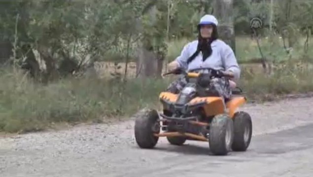75 yaşındaki Emine ninenin ATV tutkusu