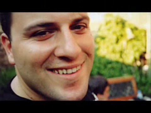 Ezginin Günlügü - Mutlu Olmak Varken