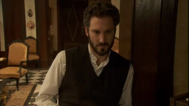 TRISTAN PIENSA AURORA Y PEPA SE PARECEN ESDPV 12-07-2013