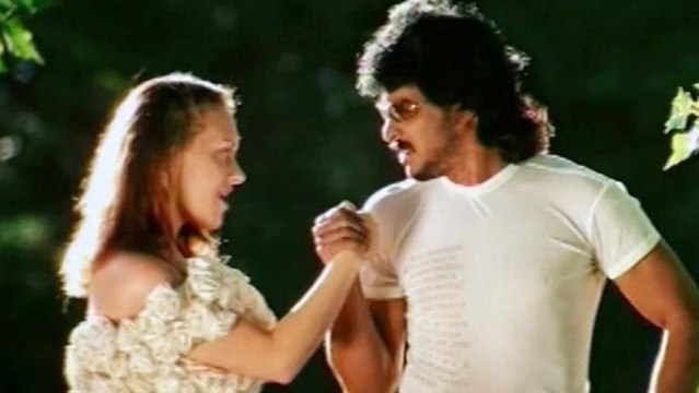 Hollywood Songs - Akarshinchi entho - Upendra Felicity Mason